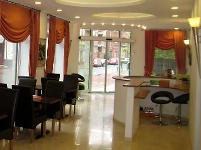 Hotell Marjani 3*