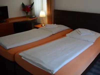 Marjani 3*